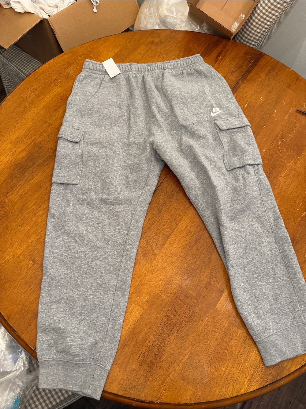 Nike Men’s Light Gray Cargo Sweatpants xl